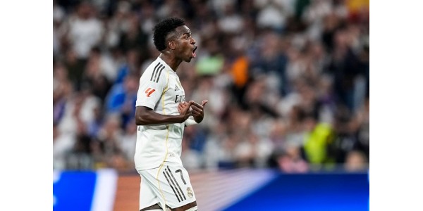 Vinícius Júnior werd door de coach van het veld gewisseld Vinícius Júnior werd door de coach van het veld gewisseld